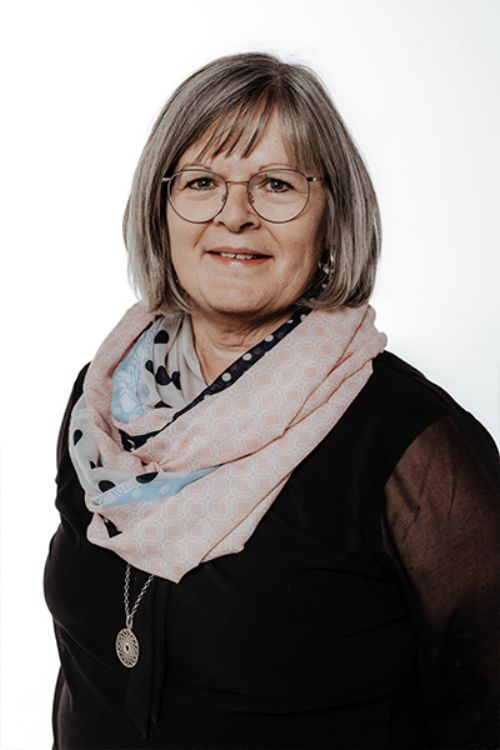 Elfriede Hofecker, Personalverrechnung, Amstetten